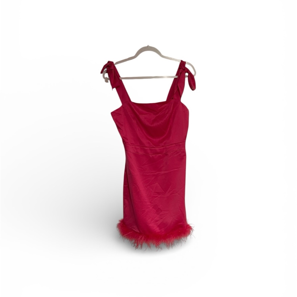 Adelyn Rae Hot Pink Feather-Trimmed Sleeveless Mini Dress Size Medium NWT